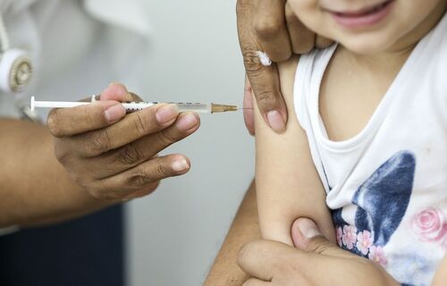  Agendamento da vacina para crianças com comorbidades e deficiência abre às 18h de hoje (17)