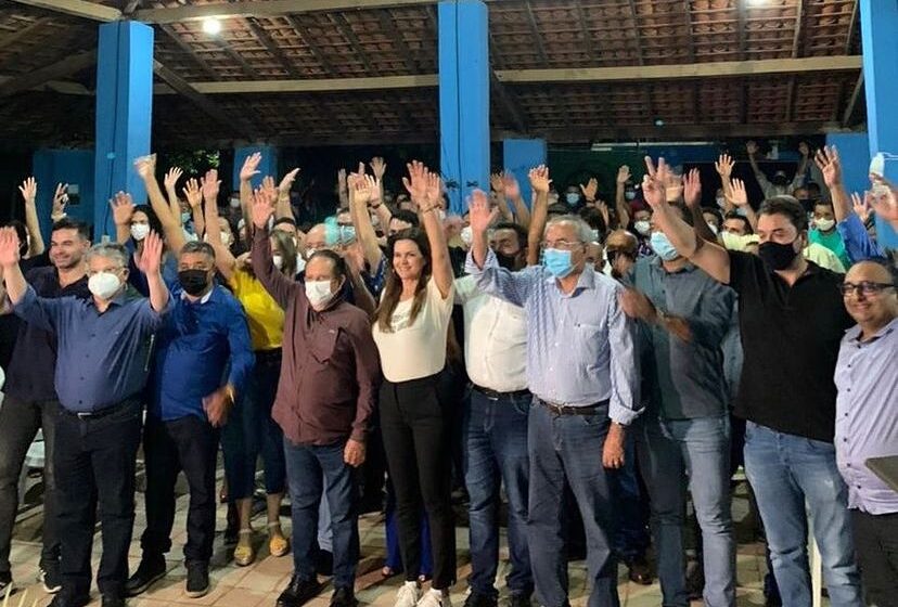  Deputado Átila Lira acompanha oposição em visita a Uruçuí