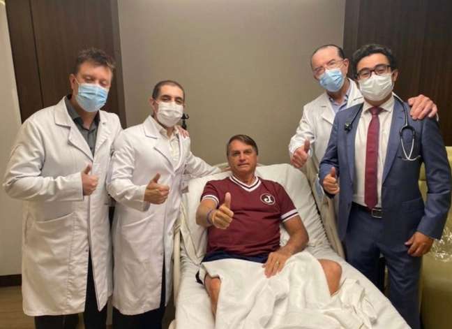   Presidente Bolsonaro recebe alta hospitalar