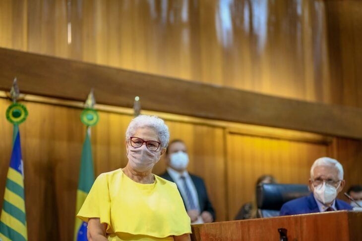  Wellington Dias renuncia e Regina Sousa é empossada Governadora do Piauí