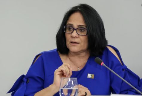  Ministra Damares afirma que InTHEgra Mulher pode ser piloto para todo o Brasil