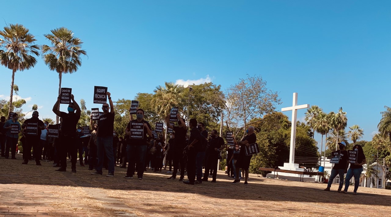 Profissionais protestam para que eventos sejam liberados