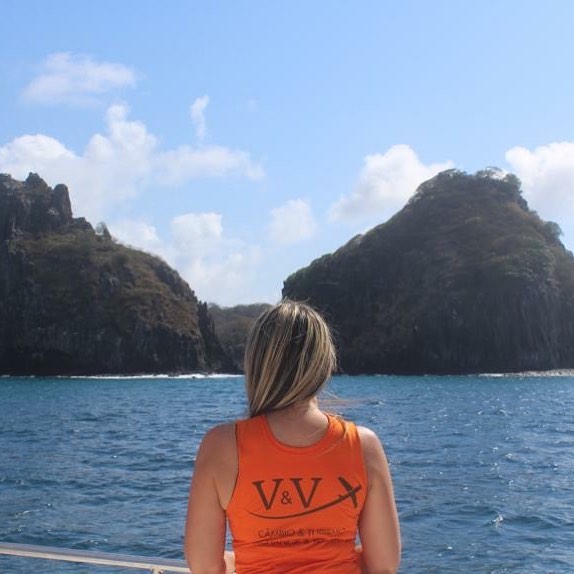 Noronha reabre para quem já teve covid-19