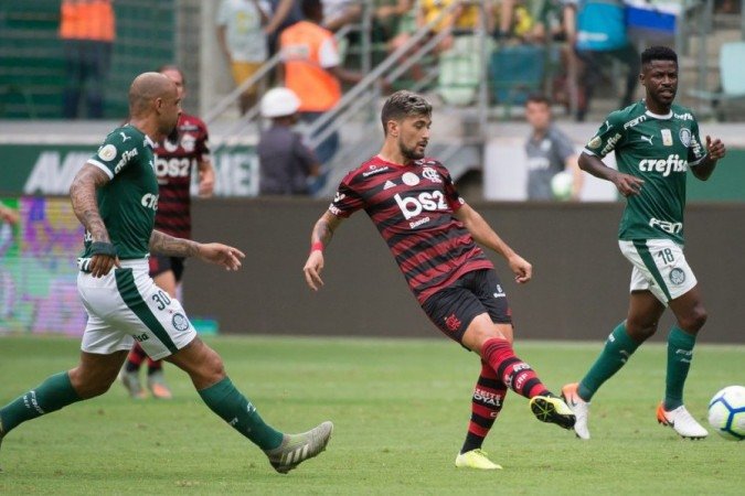  TST aceita pedido da CBF e libera jogo entre Palmeiras e Flamengo