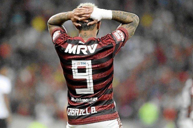  Justiça suspende partida entre Palmeiras e Flamengo após pedido de sindicato
