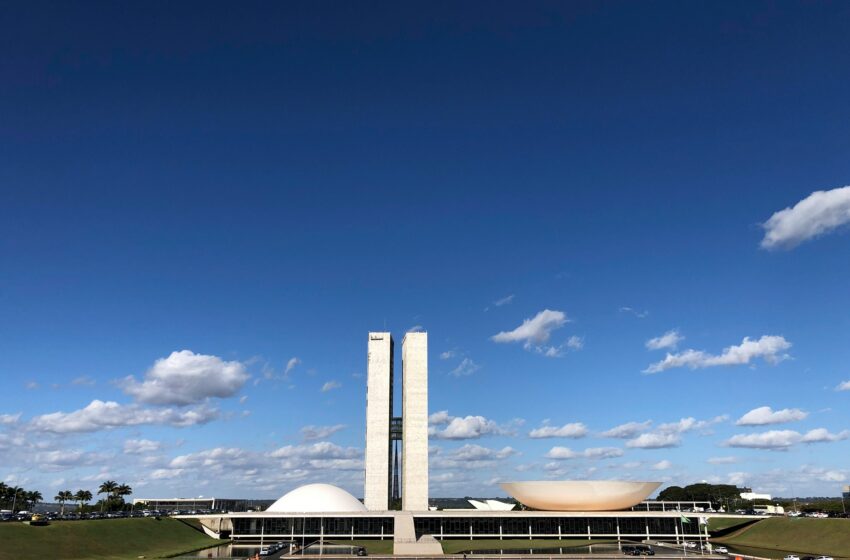  Senado aprova MP que amplia dispensa de licitação durante a pandemia