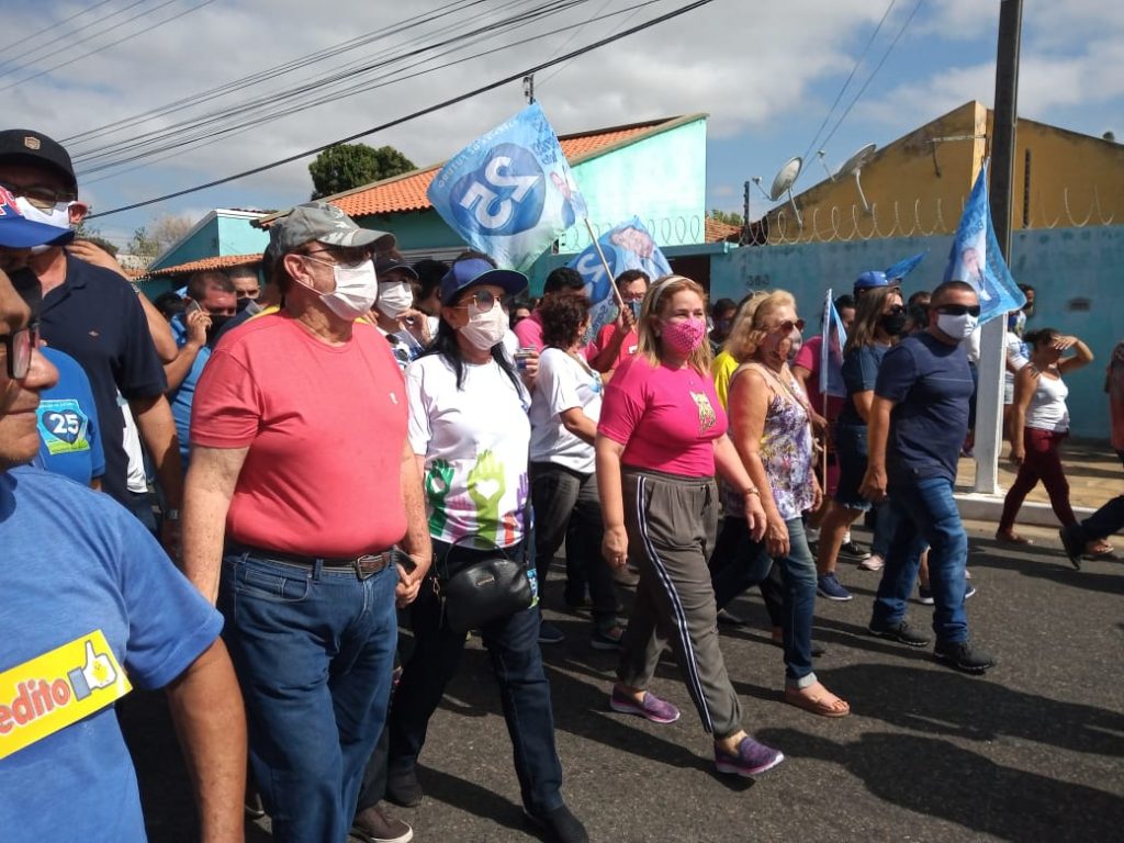 Em Parnaíba, campanha eleitoral começa com candidatos na rua