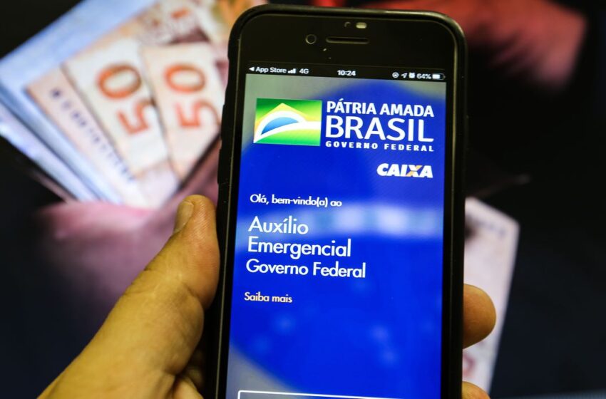  Bolsonaro sanciona projeto de lei que cria poupança social digital