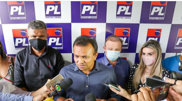  Fábio Abreu e Evaldo Gomes declaram apoio ao Dr. Pessoa no 2º turno