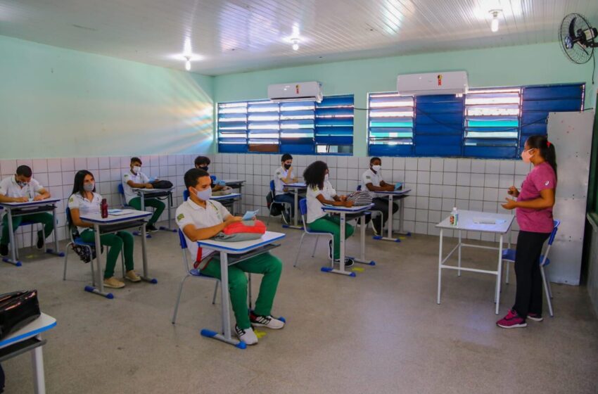  95,5% dos estudantes piauienses permaneceram sem aulas presenciais em novembro