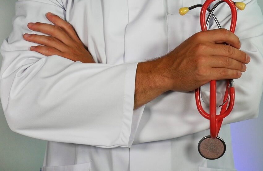  16,5 mil médicos estrangeiros estão inscritos para fazer o revalida no Brasil