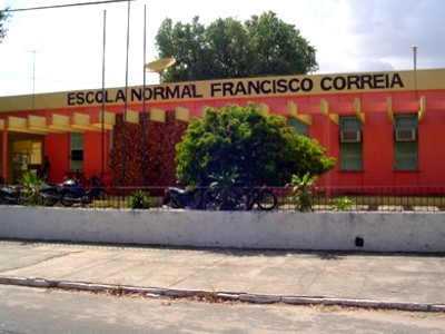  Governo investe quase oitocentos mil reais na Escola Normal de Parnaíba
