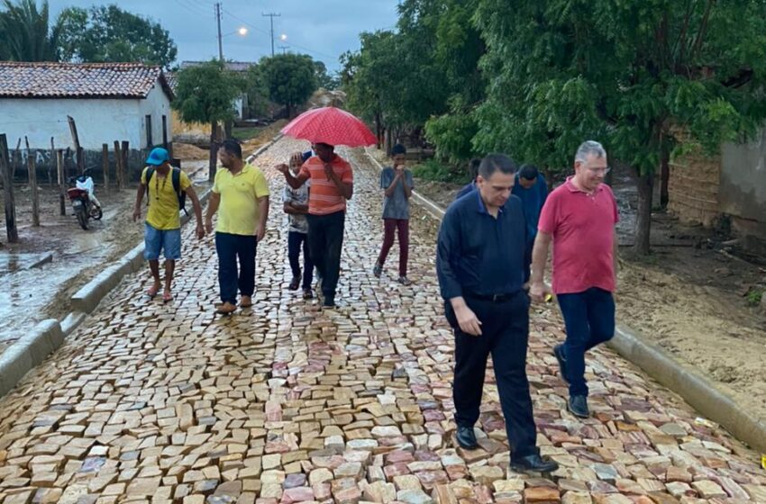  Deputado Gessivaldo visita obras em Campo Largo do Piauí