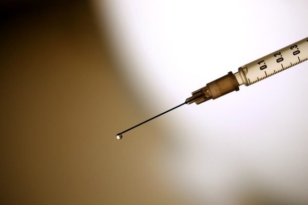 Wellington Dias pede adiantamento de entrega de vacinas à China