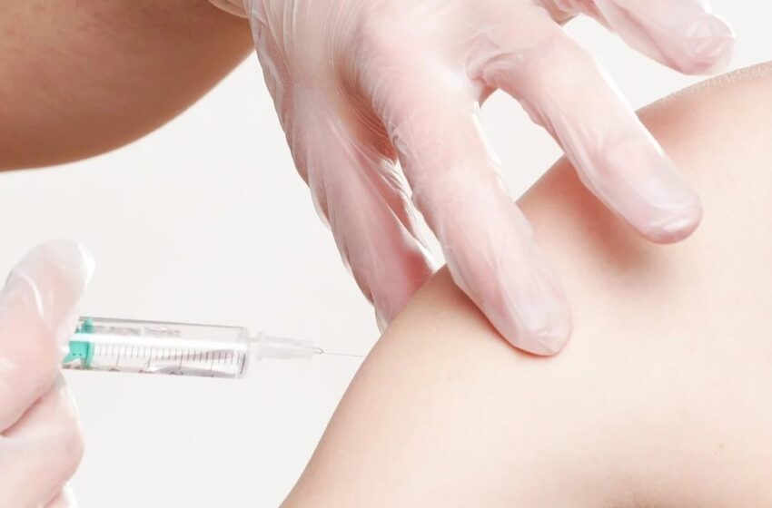  Mulheres são mais vulneráveis a coágulos decorrentes de vacinas