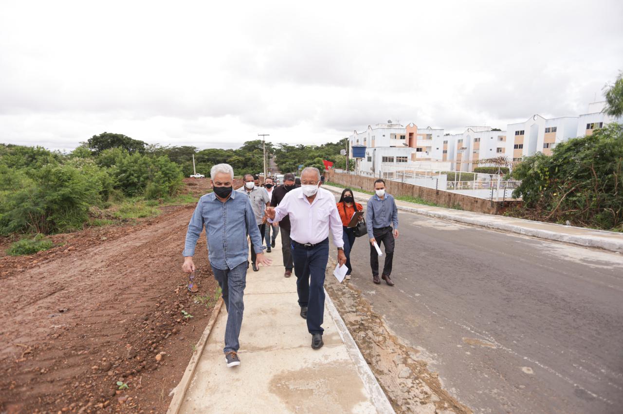  Prefeitura inaugura academias, complexo esportivo e nova avenida na zona Leste de Teresina