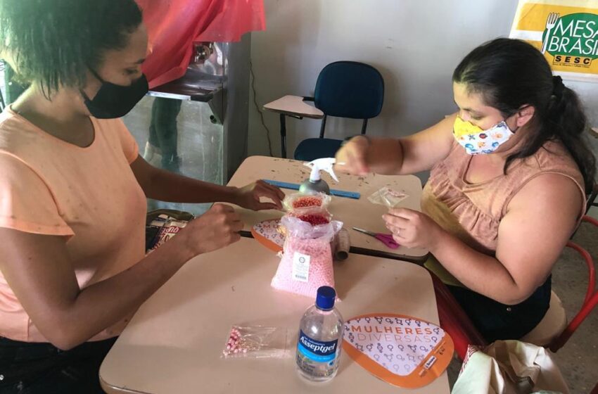  Secretaria da Mulher entrega braceletes menstruais em Teresina