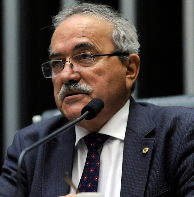 Deputado Átila Lira discute com representantes do MEC sobre Revalida 2021