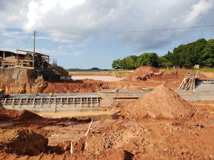  Obras reiniciada reforça segurança na Barragem do Bezerro