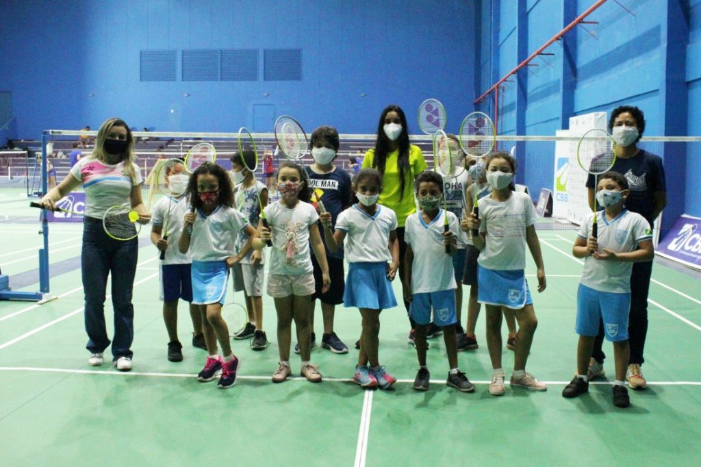 Alunos da rede municipal de ensino conquistam medalha de prata no XXIX Campeonato Pan Am Júnior de Badminton