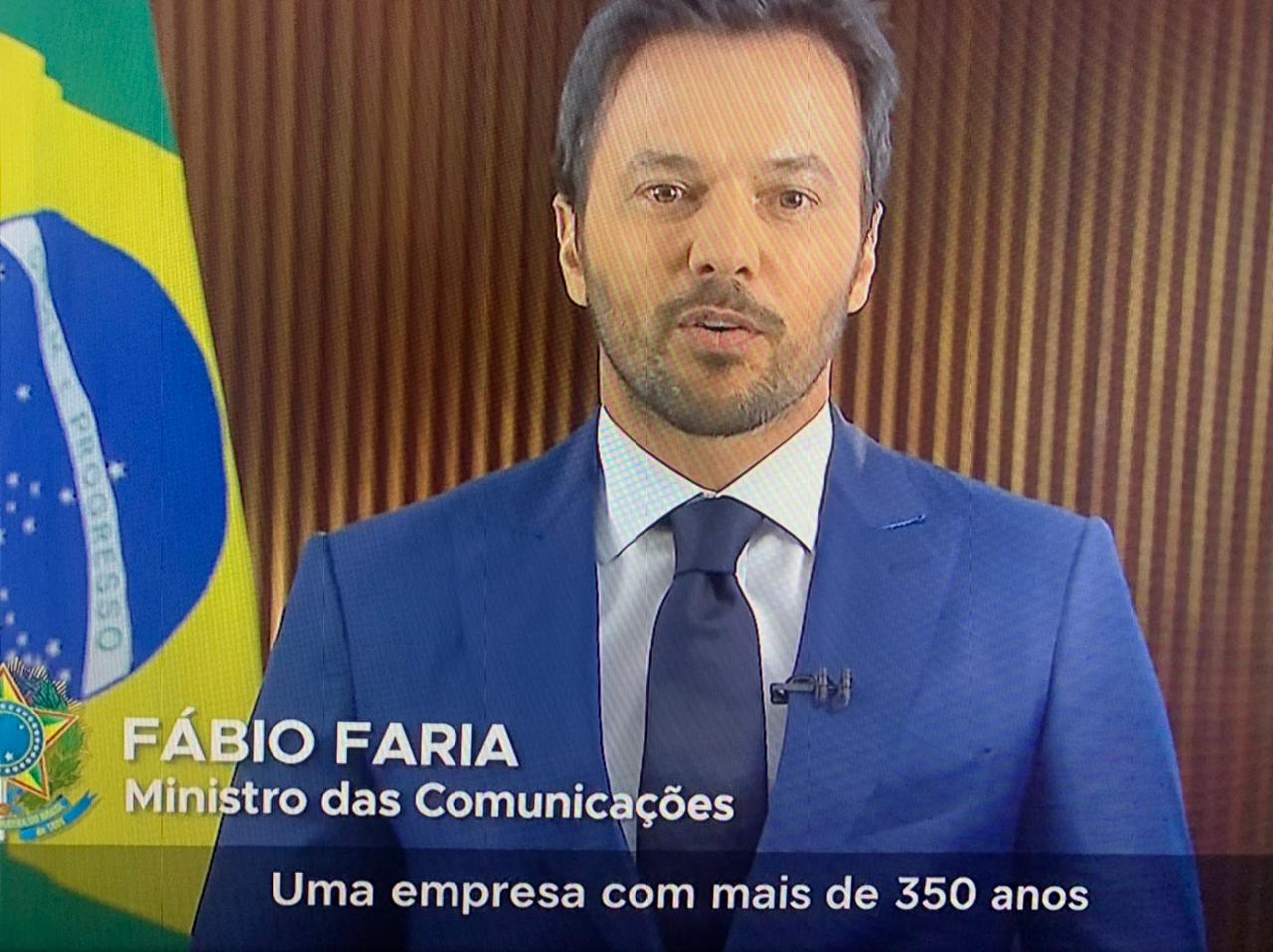 Fábio Farias usa TV para defender a privatização dos Correios