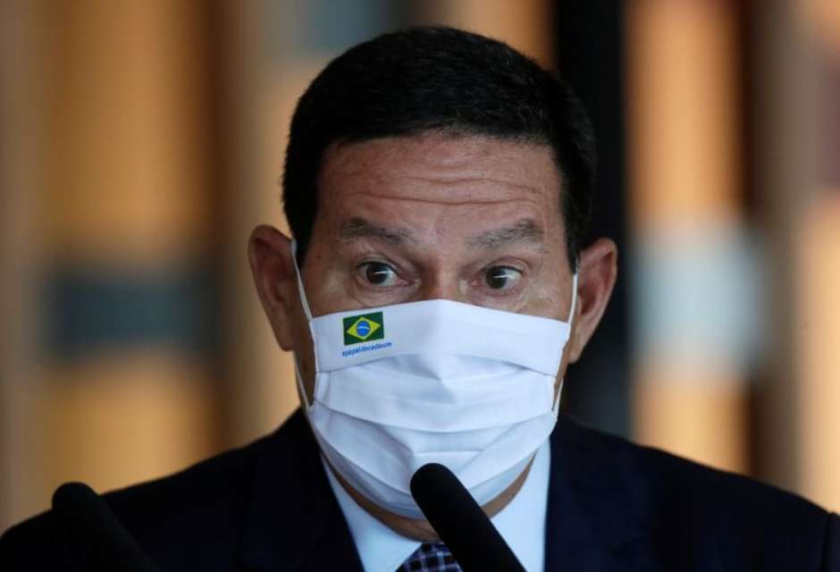 Mourão ataca TSE por voto impresso: “Ultrapassaram limite”