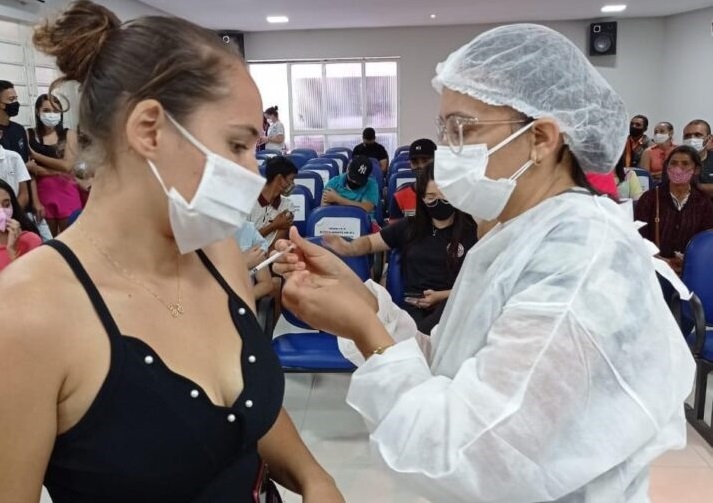  Piauí vacina adolescentes contra covid em mais de vinte municípios