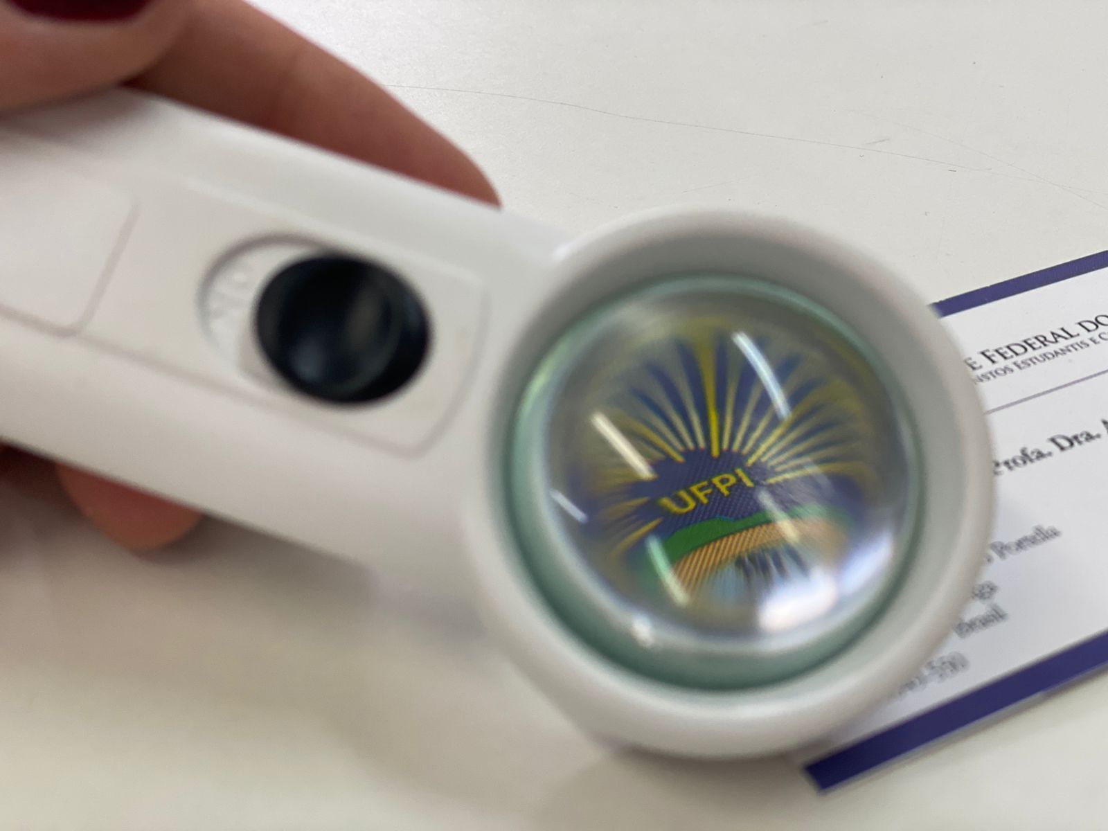 UFPI disponibiliza gravadores de voz e kits lupas a estudantes com deficiência