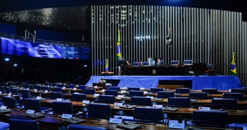  Câmara recoloca quarentena no novo Código Eleitoral