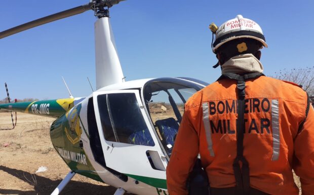  Com helicóptero Polícia Militar identifica focos de incêndios no sul do Piauí