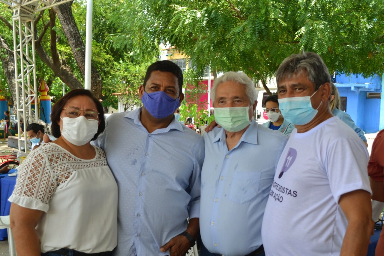 Senador Elmano participa do Progressistas em Ação no bairro Promorar