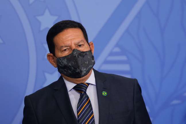  Presidente Bolsonaro exclui Vice-presidente Mourão da Conferência do Clima