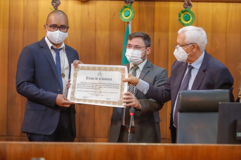  Religioso Fabrício Fonseca é homenageado pela Assembleia Legislativa