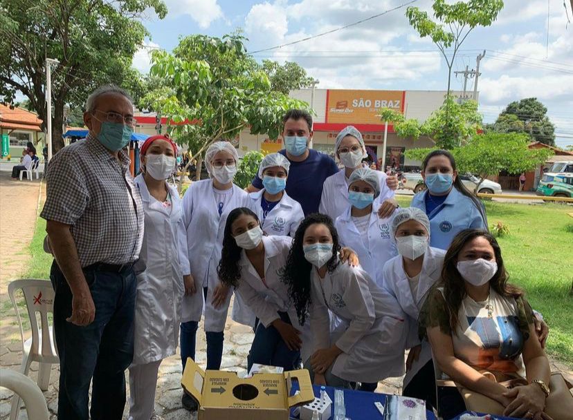 Deputado Átila Lira se reúne com diretores do HUT