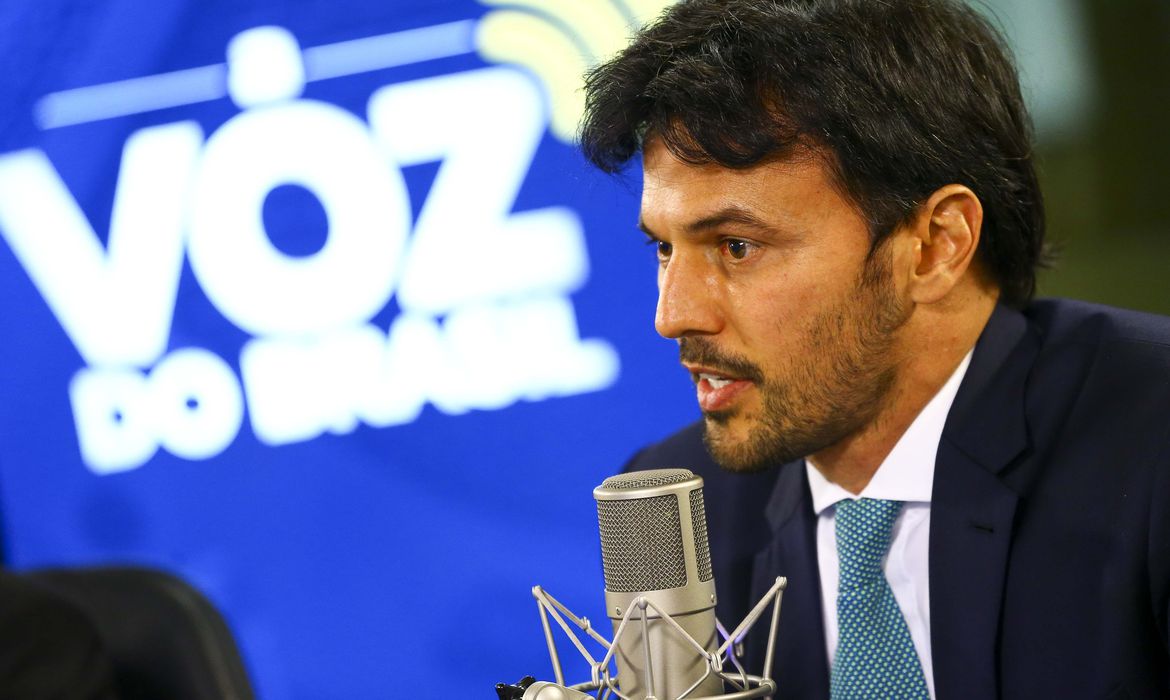 Empresas de telecomunicações iniciam implantação do 5G no Brasil