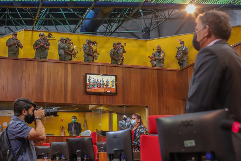 Lei  de promoção post mortem  de autoria do Cel . Carlos Augusto