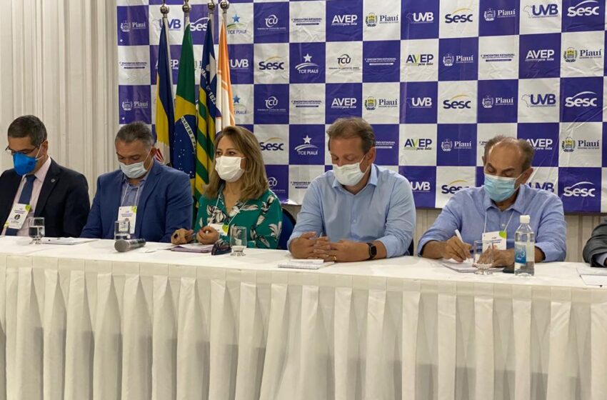  Lilian Martins, Marcelo Castro, Júlio César e Rafael Fonteles se reúnem com vereadores em Luiz Correia