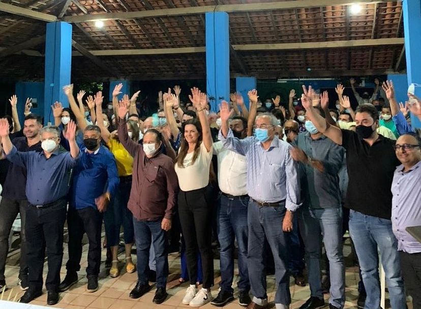 Deputado Átila Lira acompanha oposição em visita a Uruçuí