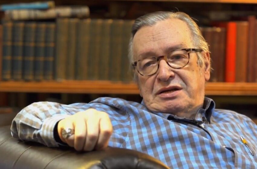  Olavo de Carvalho morre aos 74 anos nos Estados Unidos