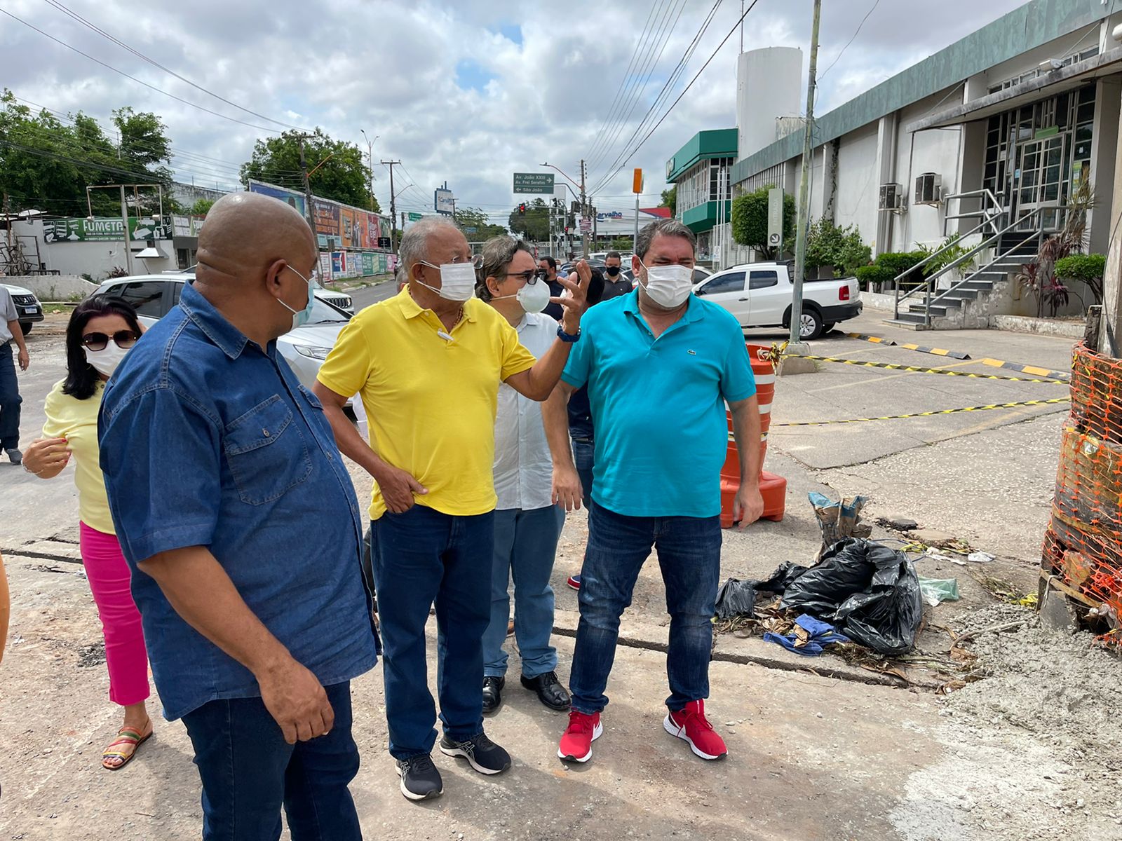 Doutor Pessoa visita áreas da zona Leste e determina obras emergenciais