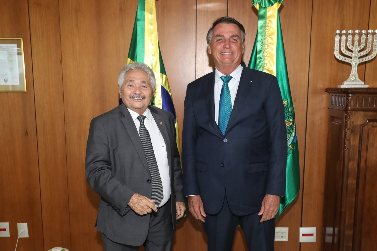 Senador Elmano solicita ao Presidente recursos para duplicação da BR até Altos