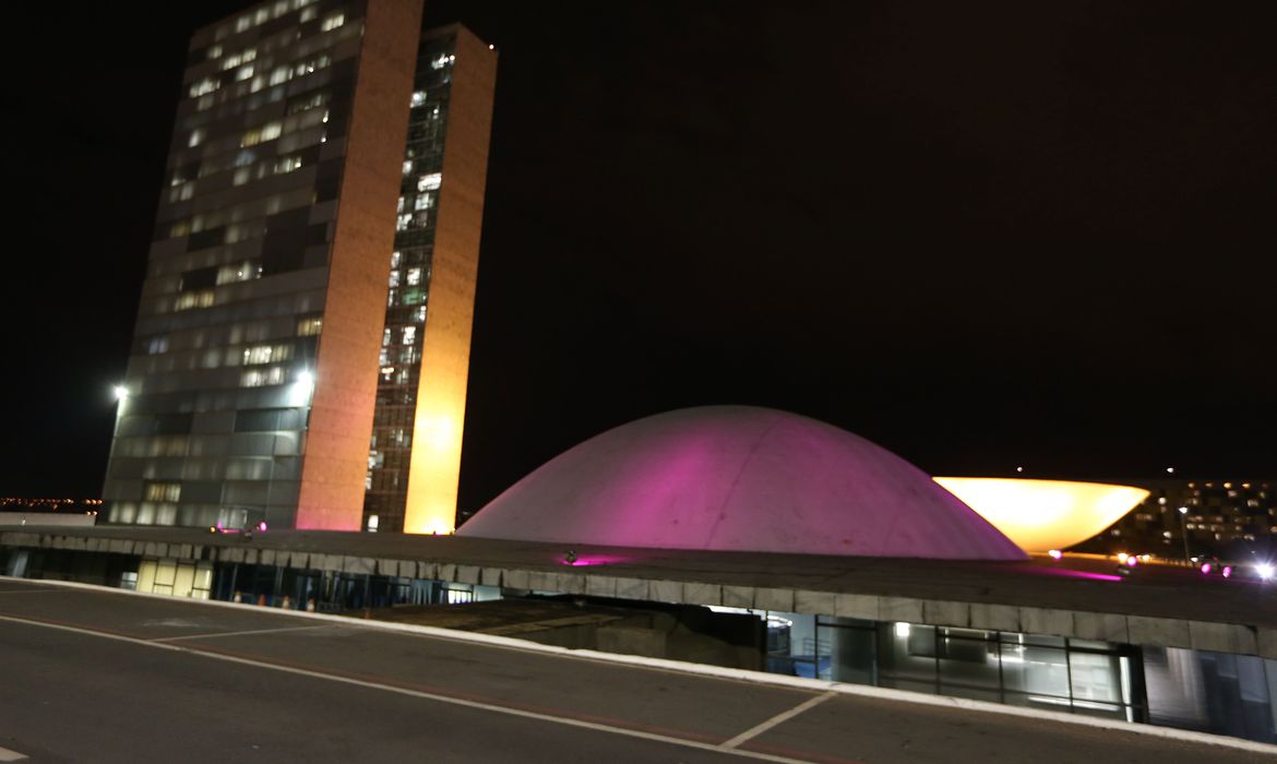 CCJ do Senado aprova PEC da Independência da Polícia Científica