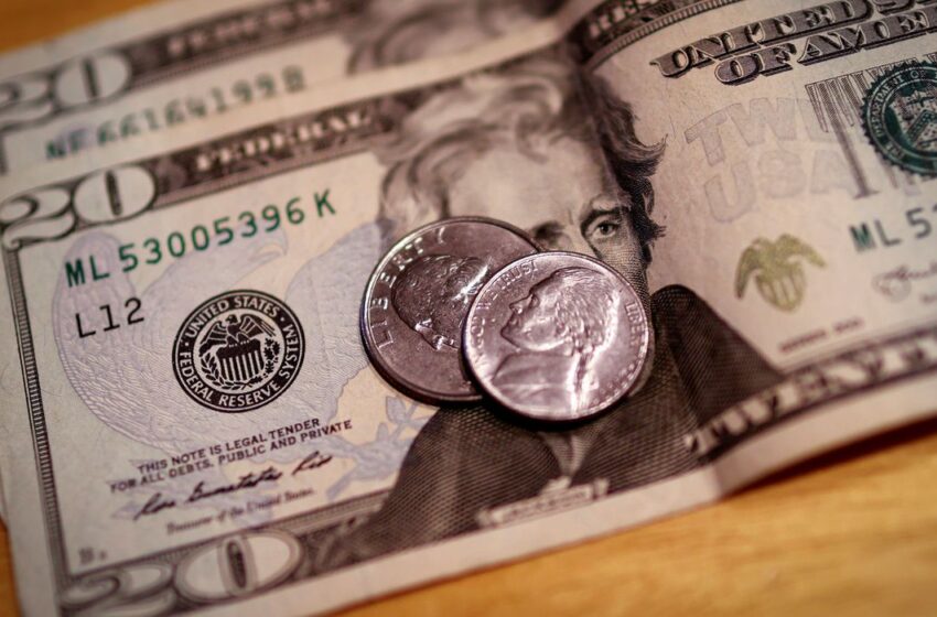  Dólar encosta em R$ 5,08, mas fecha a semana em queda