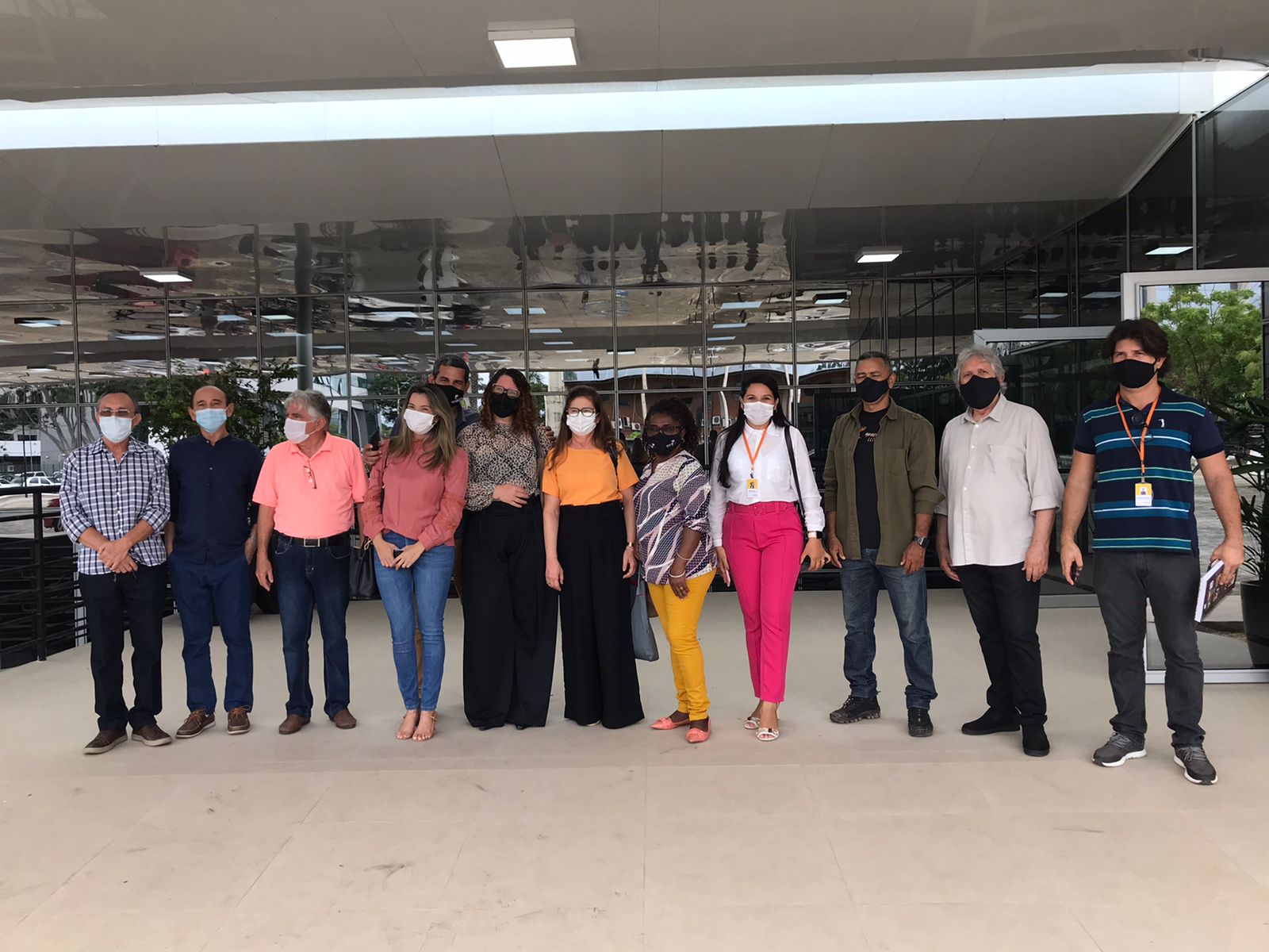Membros do Conselho de Turismo visitam o Centro de Convenções