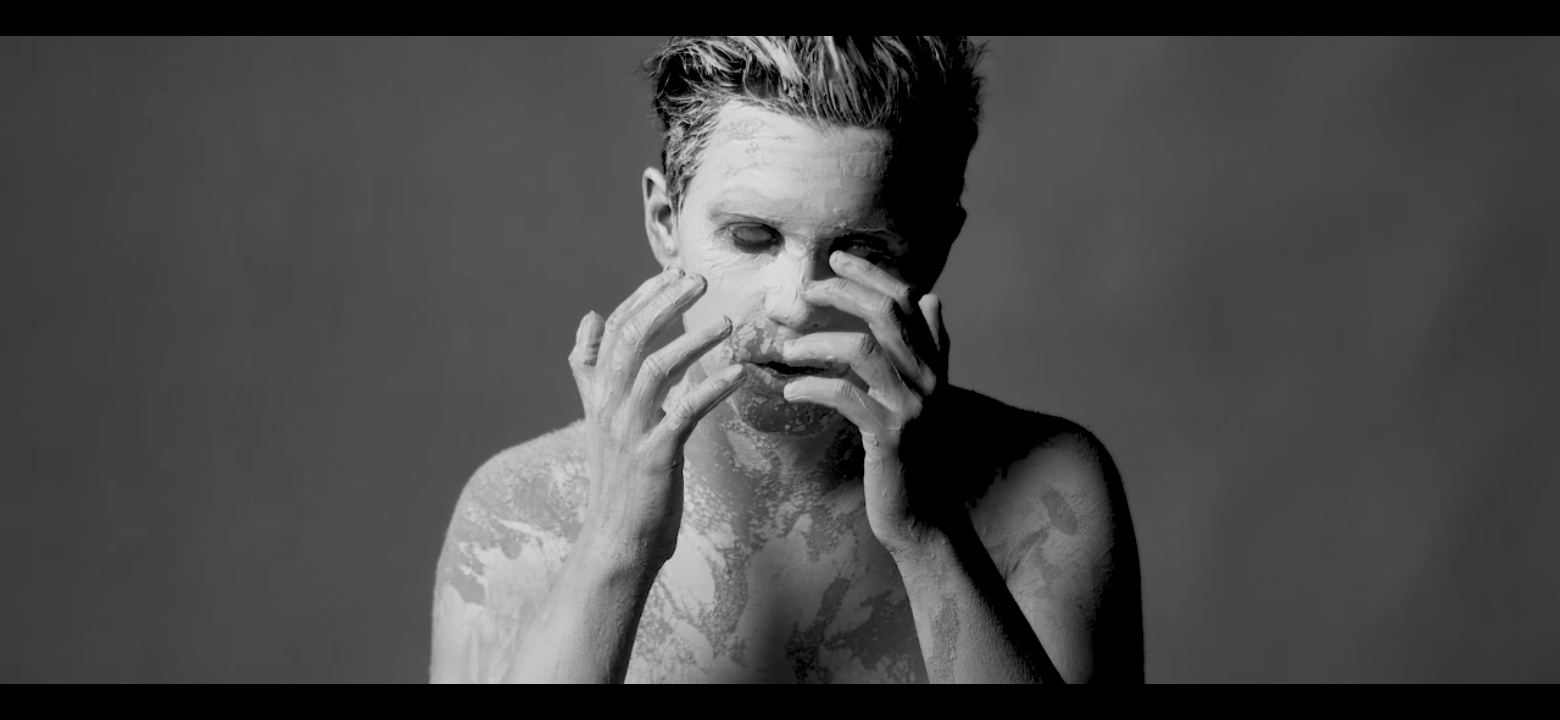 Eric Fryer lança single e clipe “St. Joseph, Pt.2”