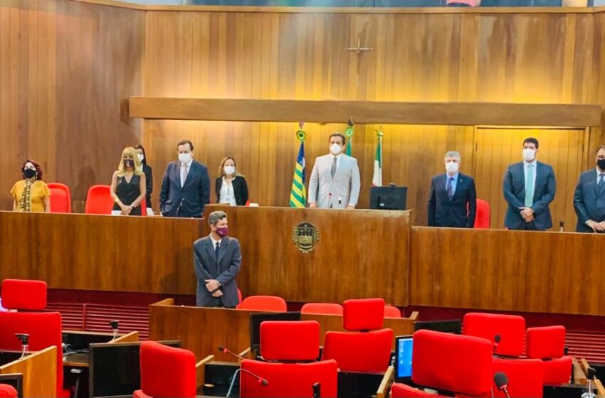 Deputado Henrique homenageia o Instituto dos Advogados Brasileiros