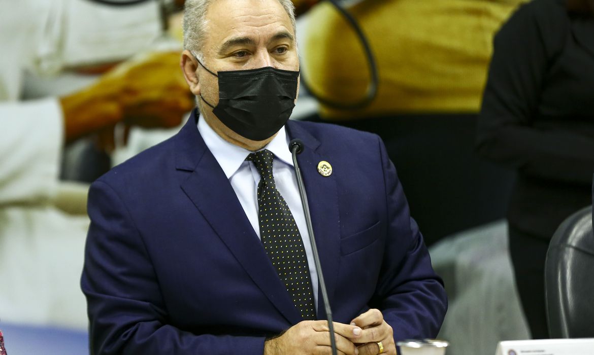 Ministério da Saúde decreta fim de emergência pela covid-19 e Secretaria da Saúde explica mudanças