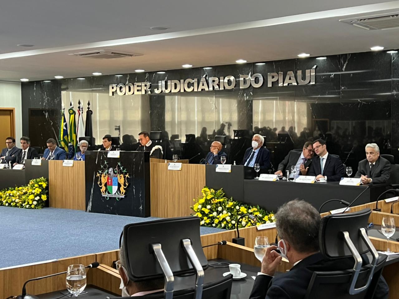 Erivan Lopes assume presidência do TRE com a presença de diversas autoridades Nacionais