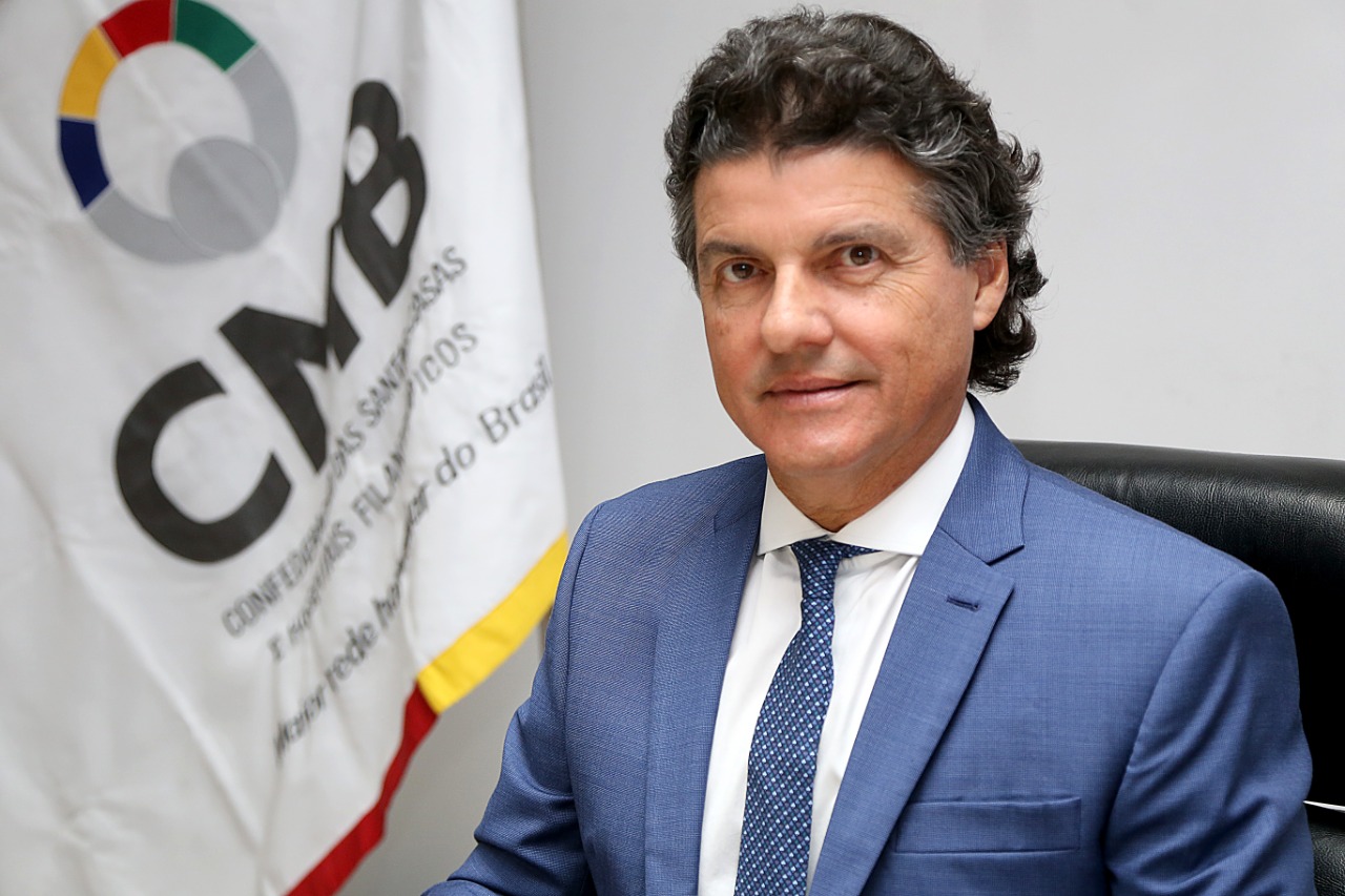 Mirócles Véras articula liberação do FGTS para hospitais filantrópicos