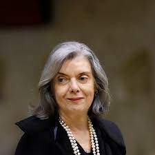 Cármen Lúcia vota contra decretos de Bolsonaro sobre conselhos ambientais